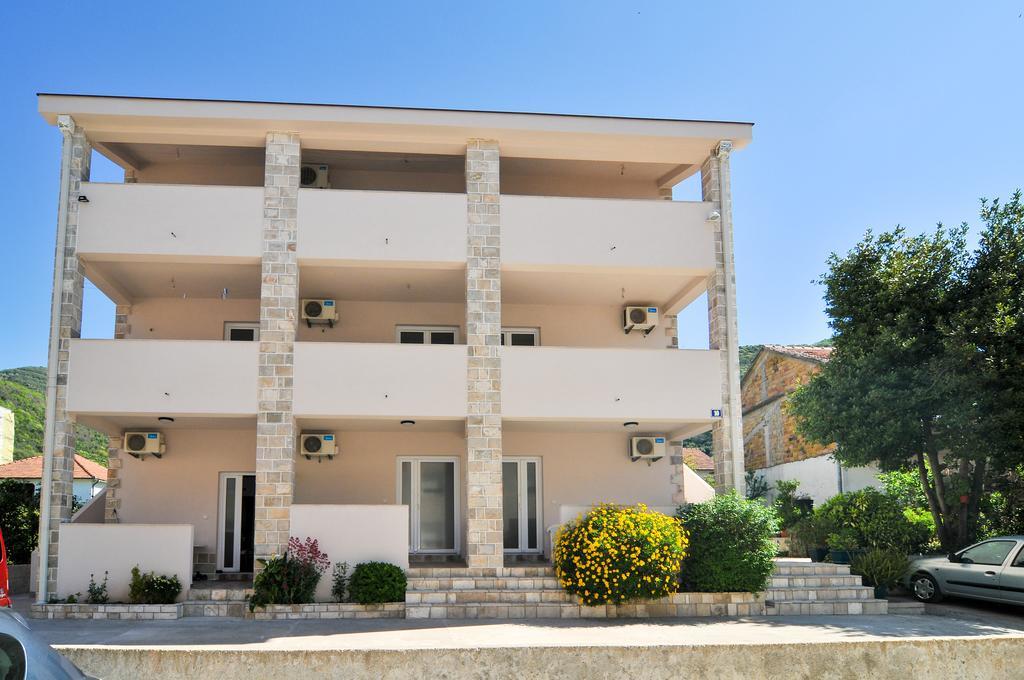 Apartments Samardzic 티바트 외부 사진